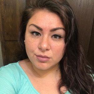 Meet your Posher, Alyce